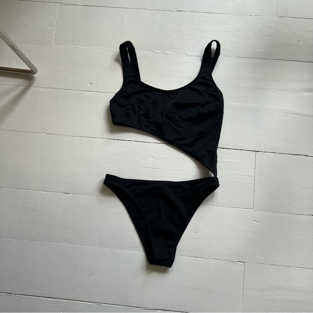 Solid and Striped black one-piece swimsuit size S